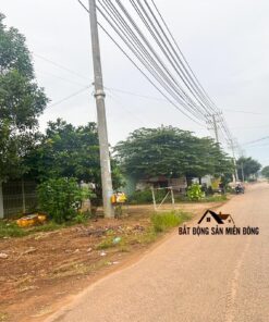 Đường nhựa hạ tầng hoàn thiện tại bán đất nền Tân Phú Đồng Phú