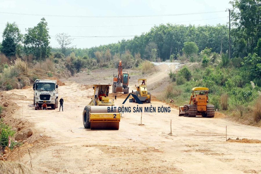 Công trường thi công đường tạo lực Đồng Phú Bình Dương đoạn Tân Lập Tân Hòa
